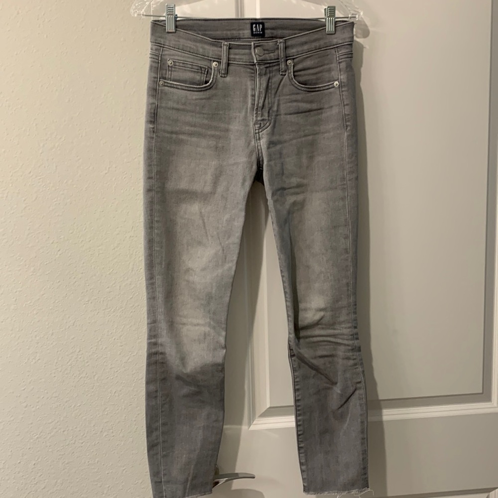 Gray Skinny Jeggings